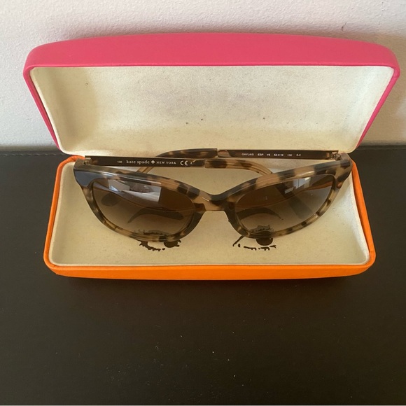 Kate Spade Ltd Edition Tortoise Shell Cat Eye Sunglasses - Picture 5 of 6